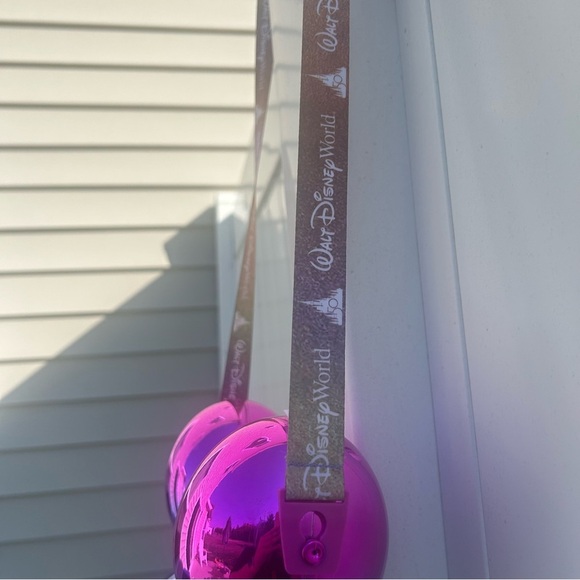 Walt Disney World 50th
Anniversary Magic Kingdom Mickey Ballon Popcorn Bucket - Picture 6 of 11